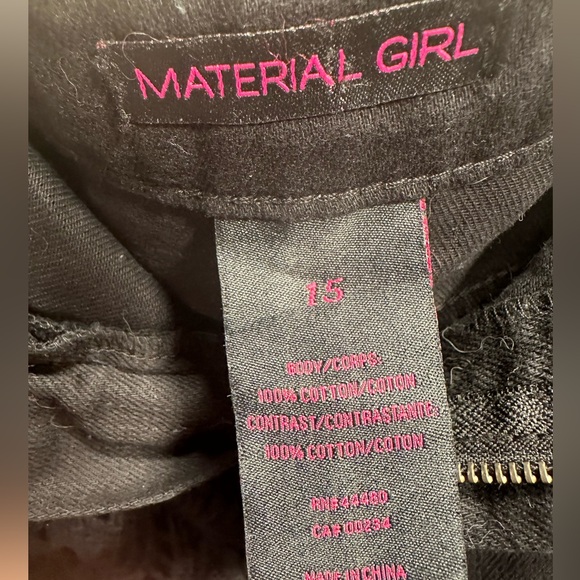 Material Girl size 15 black denim, embroidered design. Great condition. - Picture 3 of 3